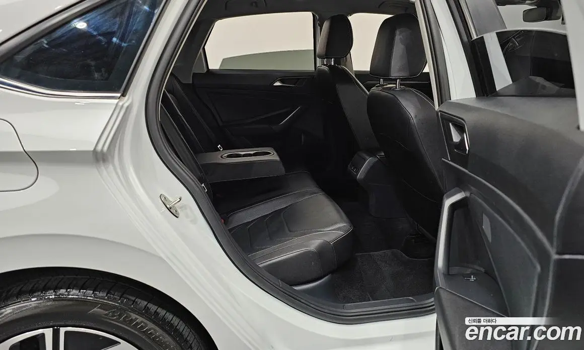 Volkswagen Jetta 2022 1.5 автомат (гидро), фото 17 Volkswagen Jetta 2022 1.5 автомат (гидро), фото 17