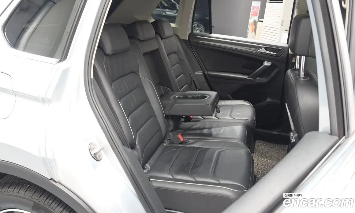 Volkswagen Tiguan 2018 2.0 автомат (гидро), фото 11 Volkswagen Tiguan 2018 2.0 автомат (гидро), фото 11