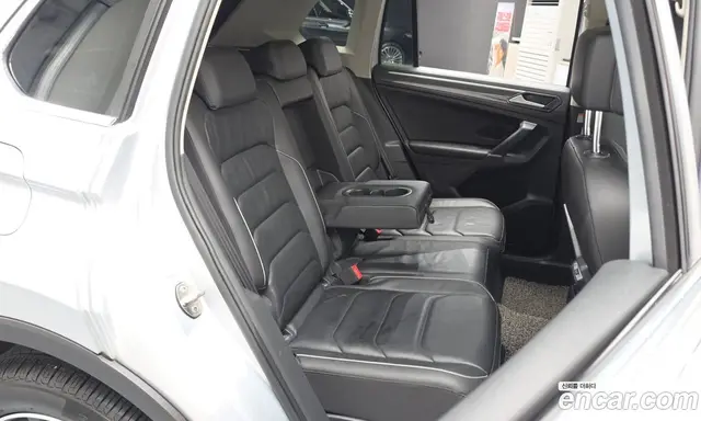 Volkswagen Tiguan 2018 2.0 автомат (гидро), миниатюра 11 Volkswagen Tiguan 2018 2.0 автомат (гидро), миниатюра 11