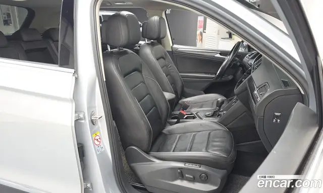 Volkswagen Tiguan 2018 2.0 автомат (гидро), миниатюра 12