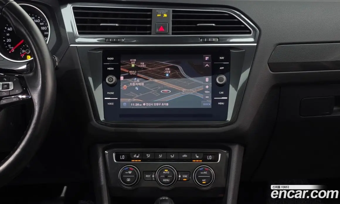 Volkswagen Tiguan 2018 2.0 автомат (гидро), фото 14 Volkswagen Tiguan 2018 2.0 автомат (гидро), фото 14