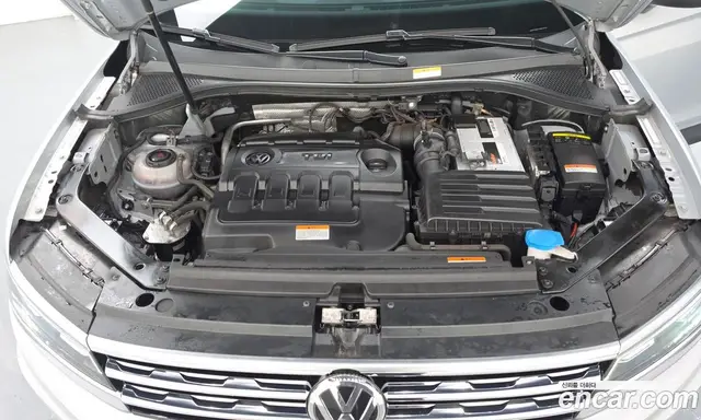 Volkswagen Tiguan 2018 2.0 автомат (гидро), миниатюра 6 Volkswagen Tiguan 2018 2.0 автомат (гидро), миниатюра 6