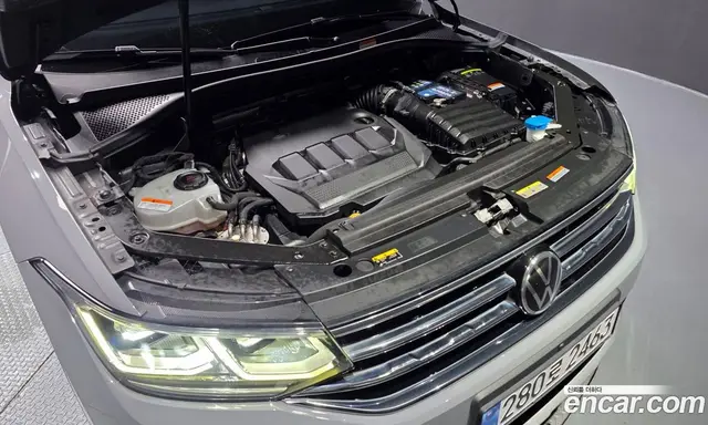 Volkswagen Tiguan 2021 2.0 автомат (гидро), миниатюра 6