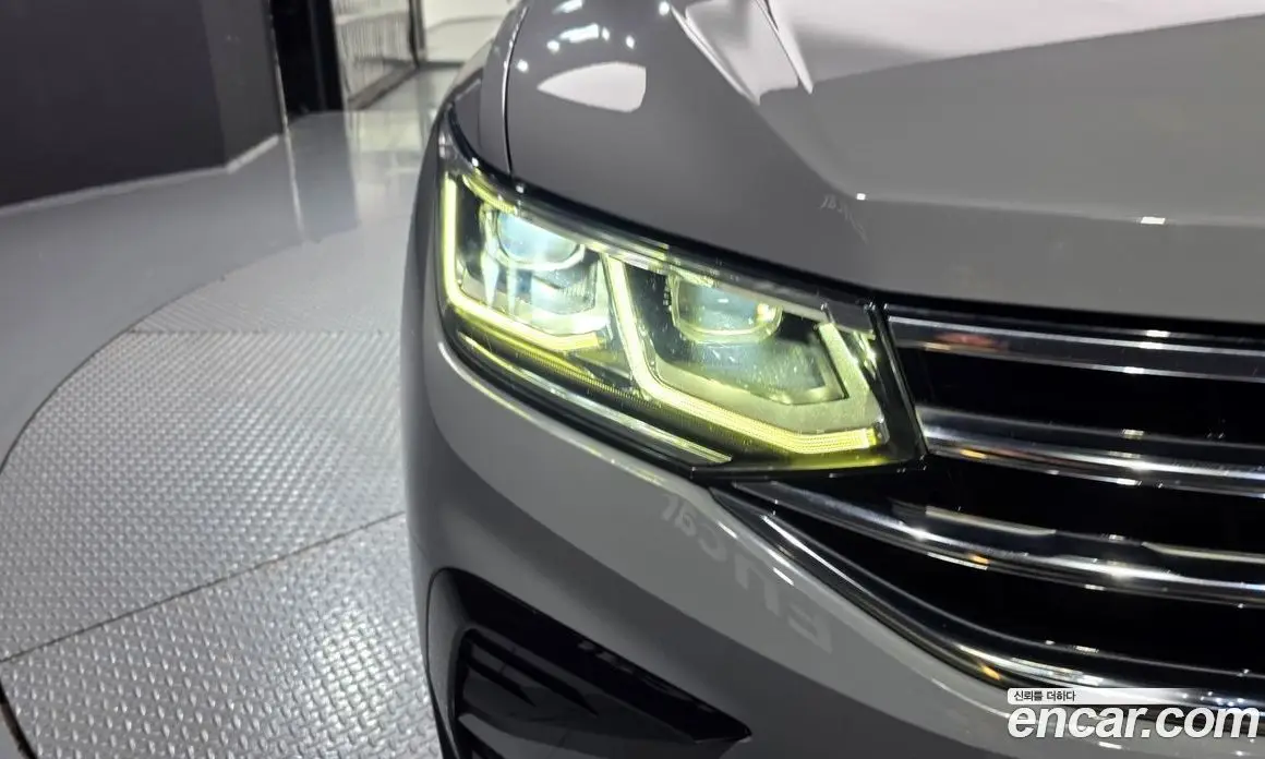 Volkswagen Tiguan 2021 2.0 автомат (гидро), фото 8