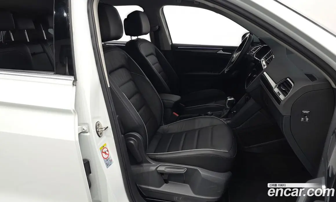 Volkswagen Tiguan 2022 2.0 автомат (гидро), фото 16