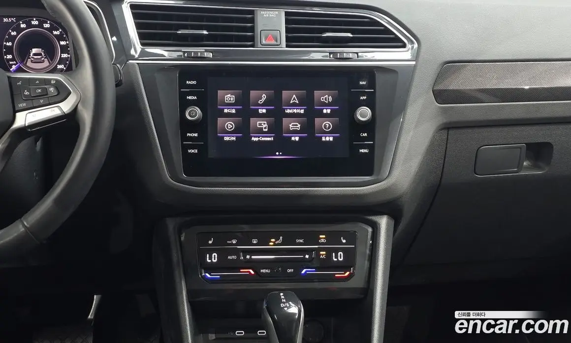 Volkswagen Tiguan 2022 2.0 автомат (гидро), фото 19