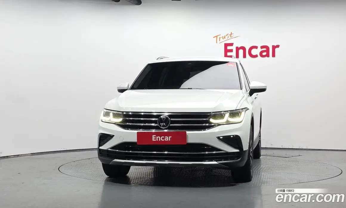 Volkswagen Tiguan 2022 2.0 автомат (гидро), фото 3
