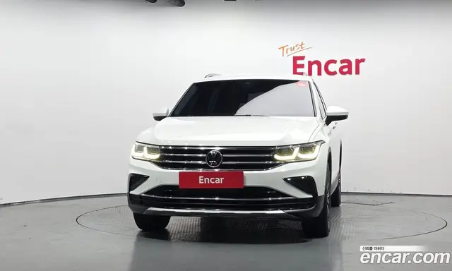 Volkswagen Tiguan 2022 2.0 автомат (гидро), миниатюра 3