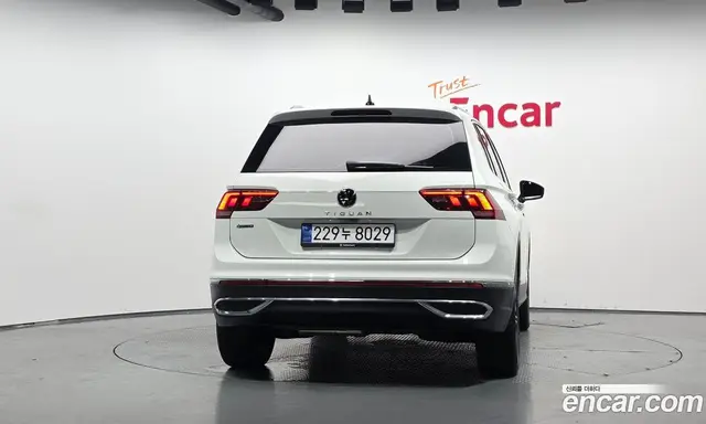 Volkswagen Tiguan 2022 2.0 автомат (гидро), миниатюра 4