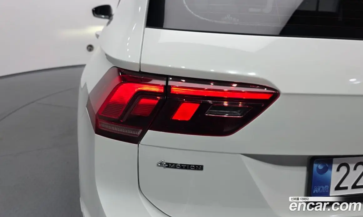 Volkswagen Tiguan 2022 2.0 автомат (гидро), фото 9