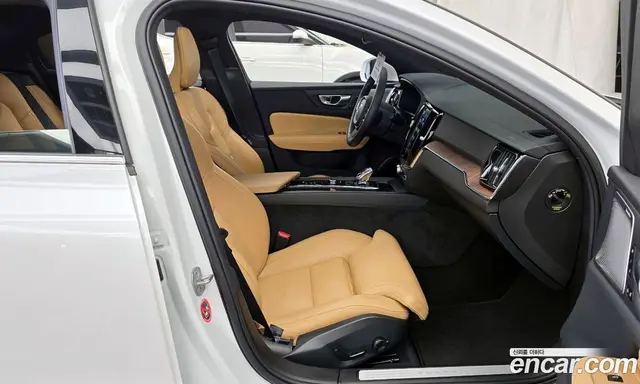 Volvo S60 2024 2.0 автомат (гидро), миниатюра 11 Volvo S60 2024 2.0 автомат (гидро), миниатюра 11