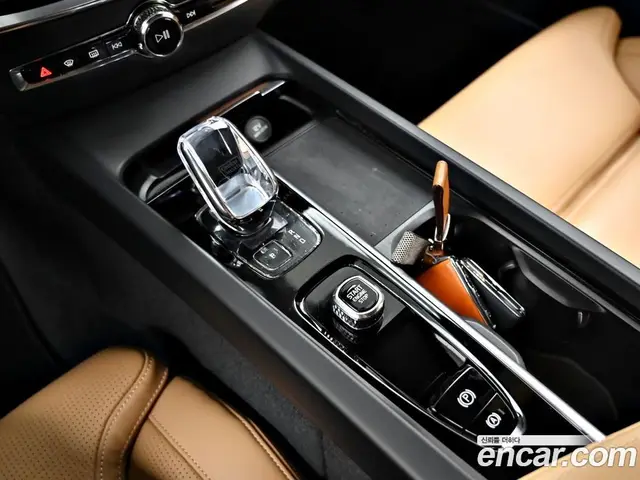 Volvo S60 2024 2.0 автомат (гидро), миниатюра 9 Volvo S60 2024 2.0 автомат (гидро), миниатюра 9