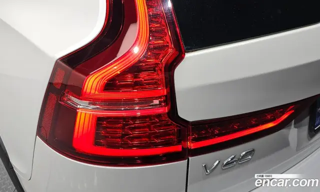 Volvo V60 2021 2.0 автомат (гидро), миниатюра 9 Volvo V60 2021 2.0 автомат (гидро), миниатюра 9