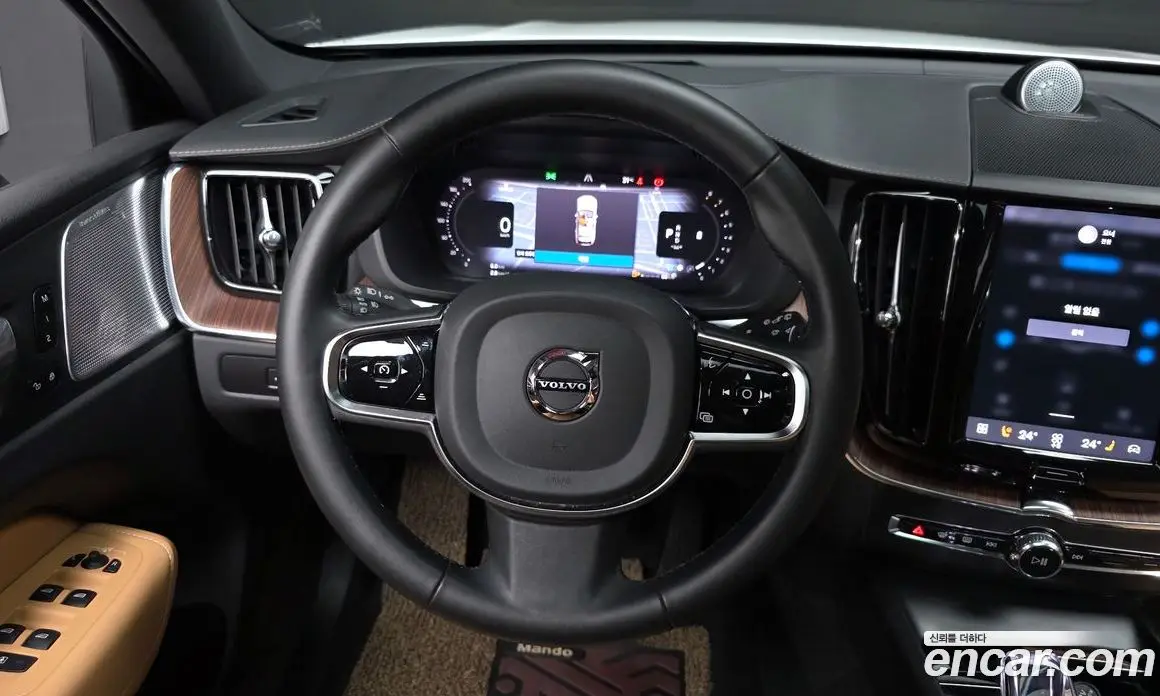 Volvo XC60 2024 2.0 автомат (гидро), фото 18 Volvo XC60 2024 2.0 автомат (гидро), фото 18
