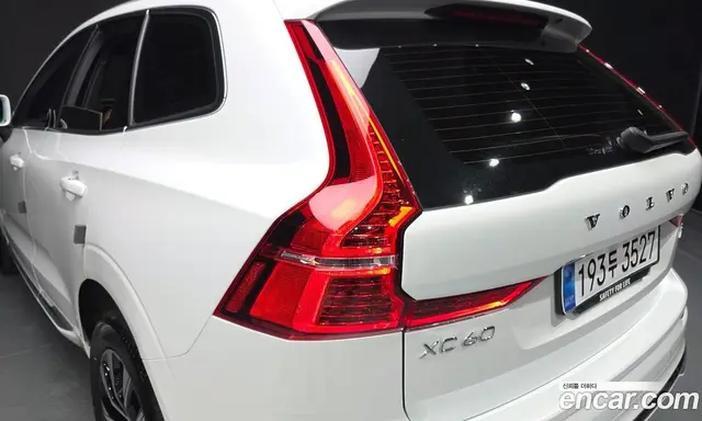 Volvo XC60 2024 2.0 автомат (гидро), миниатюра 8 Volvo XC60 2024 2.0 автомат (гидро), миниатюра 8