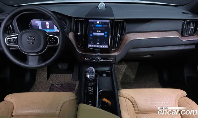 Volvo XC60 2024 2.0 автомат (гидро), миниатюра 9 Volvo XC60 2024 2.0 автомат (гидро), миниатюра 9
