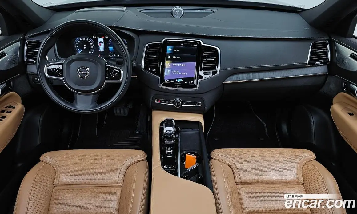 Volvo XC90 2022 2.0 автомат (гидро), фото 9