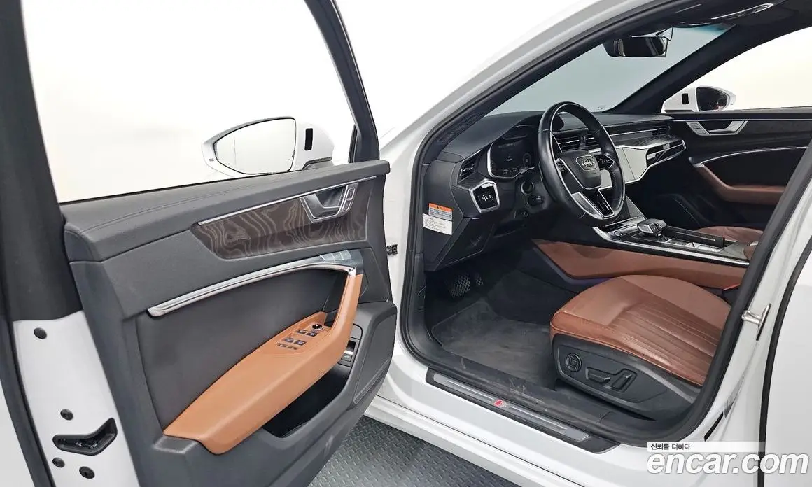 Audi A6 2020 2.0 автомат (гидро), фото 13