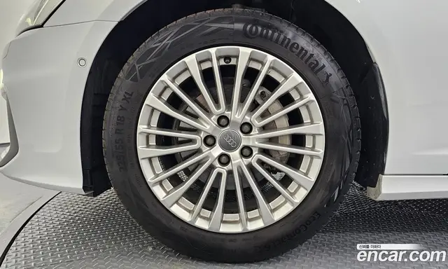 Audi A6 2020 2.0 автомат (гидро), миниатюра 5