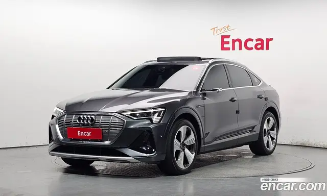 Audi e-tron, 2022, 57 408 км