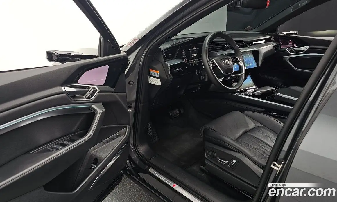 Audi e-tron 2022 0.2 автомат (гидро), фото 17