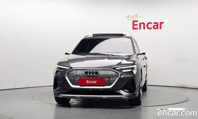 Audi e-tron 2022 0.2 автомат (гидро), миниатюра 3