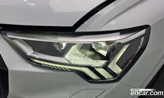Audi Q3 2025 2.0 автомат (гидро), миниатюра 8