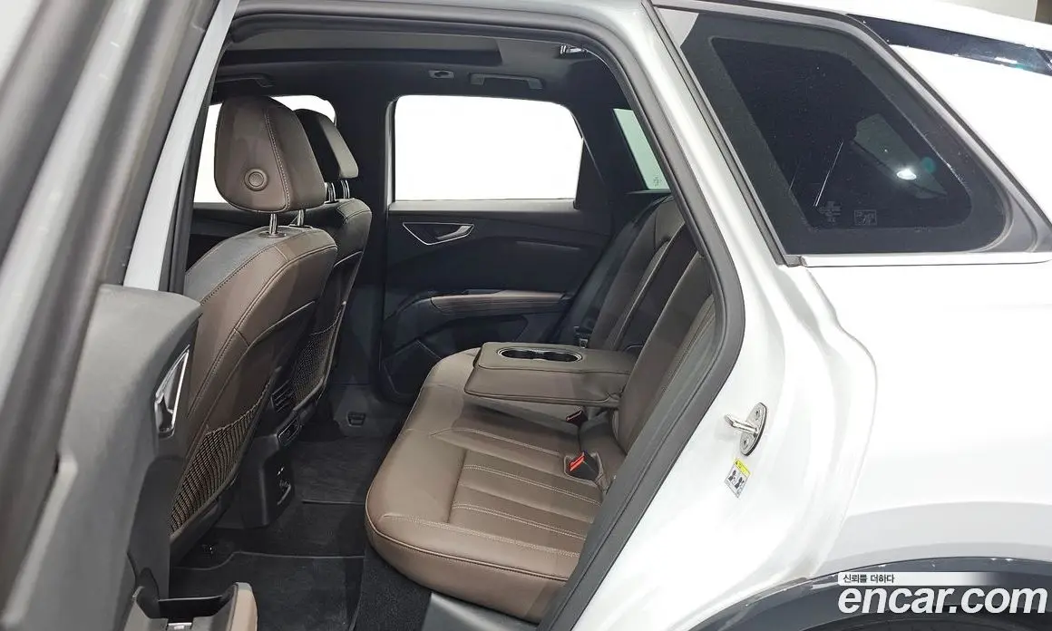 Audi Q4 e-tron 2025 0.2 автомат (гидро), фото 17 Audi Q4 e-tron 2025 0.2 автомат (гидро), фото 17
