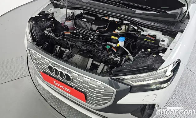 Audi Q4 e-tron 2025 0.2 автомат (гидро), миниатюра 6 Audi Q4 e-tron 2025 0.2 автомат (гидро), миниатюра 6