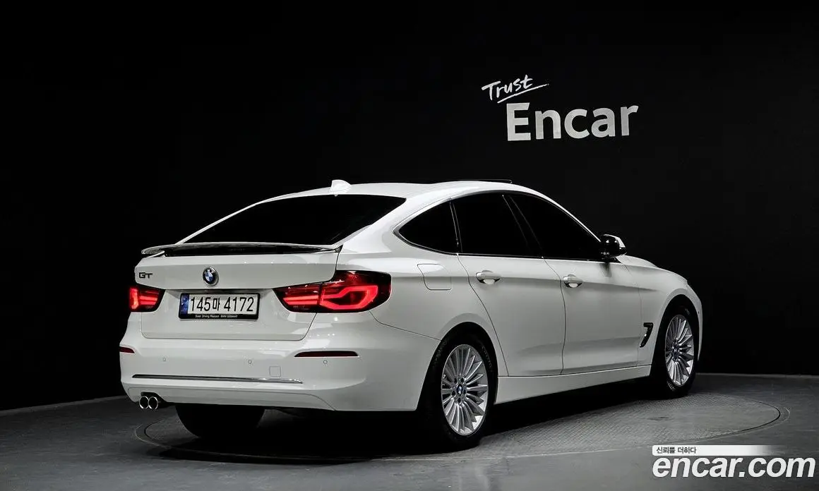 BMW 3 серия 2019 2.0 автомат (гидро), фото 1 BMW 3 серия 2019 2.0 автомат (гидро), фото 1