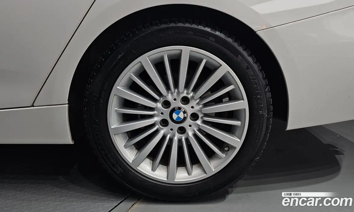 BMW 3 серия 2019 2.0 автомат (гидро), фото 6 BMW 3 серия 2019 2.0 автомат (гидро), фото 6