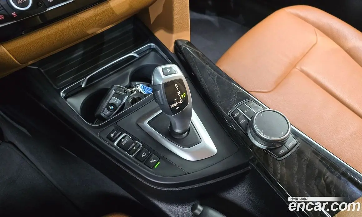 BMW 3 серия 2019 2.0 автомат (гидро), фото 12