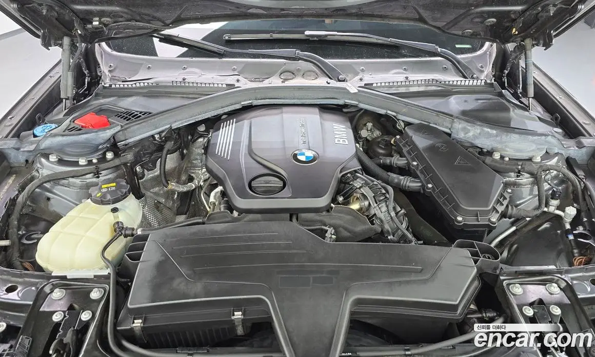 BMW 3 серия 2019 2.0 автомат (гидро), фото 6