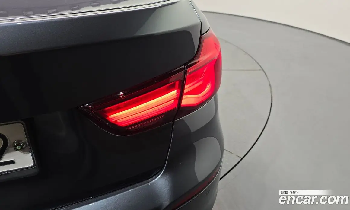BMW 3 серия 2019 2.0 автомат (гидро), фото 9