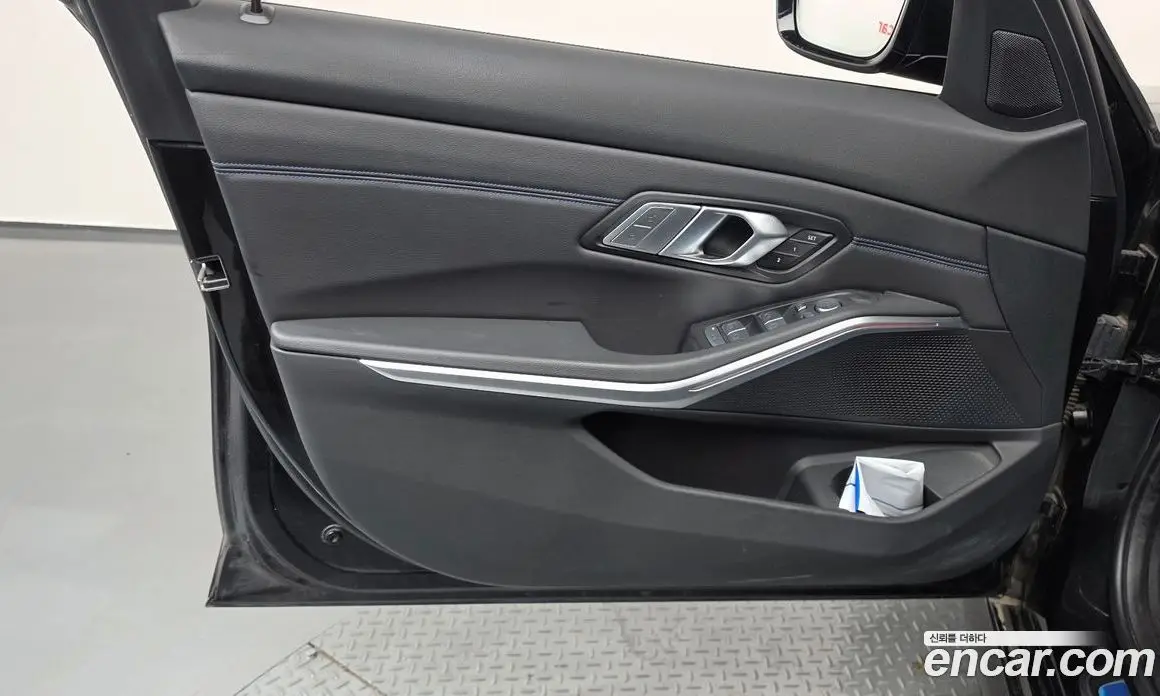 BMW 3 серия 2022 2.0 автомат (гидро), фото 14 BMW 3 серия 2022 2.0 автомат (гидро), фото 14