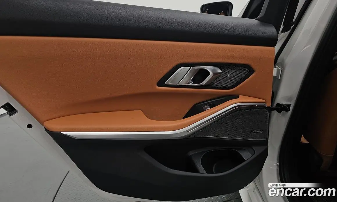 BMW 3 серия 2025 2.0 автомат (гидро), фото 15 BMW 3 серия 2025 2.0 автомат (гидро), фото 15