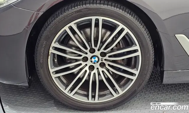 BMW 5 серия 2018 2.0 автомат (гидро), миниатюра 5 BMW 5 серия 2018 2.0 автомат (гидро), миниатюра 5