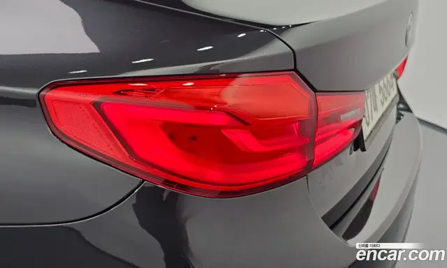 BMW 5 серия 2018 2.0 автомат (гидро), миниатюра 9 BMW 5 серия 2018 2.0 автомат (гидро), миниатюра 9