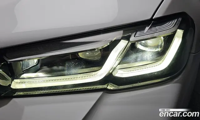BMW 5 серия 2021 2.0 автомат (гидро), миниатюра 8 BMW 5 серия 2021 2.0 автомат (гидро), миниатюра 8