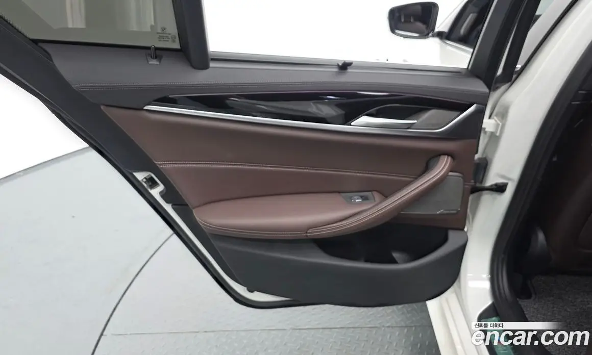 BMW 5 серия 2022 2.0 автомат (гидро), фото 15
