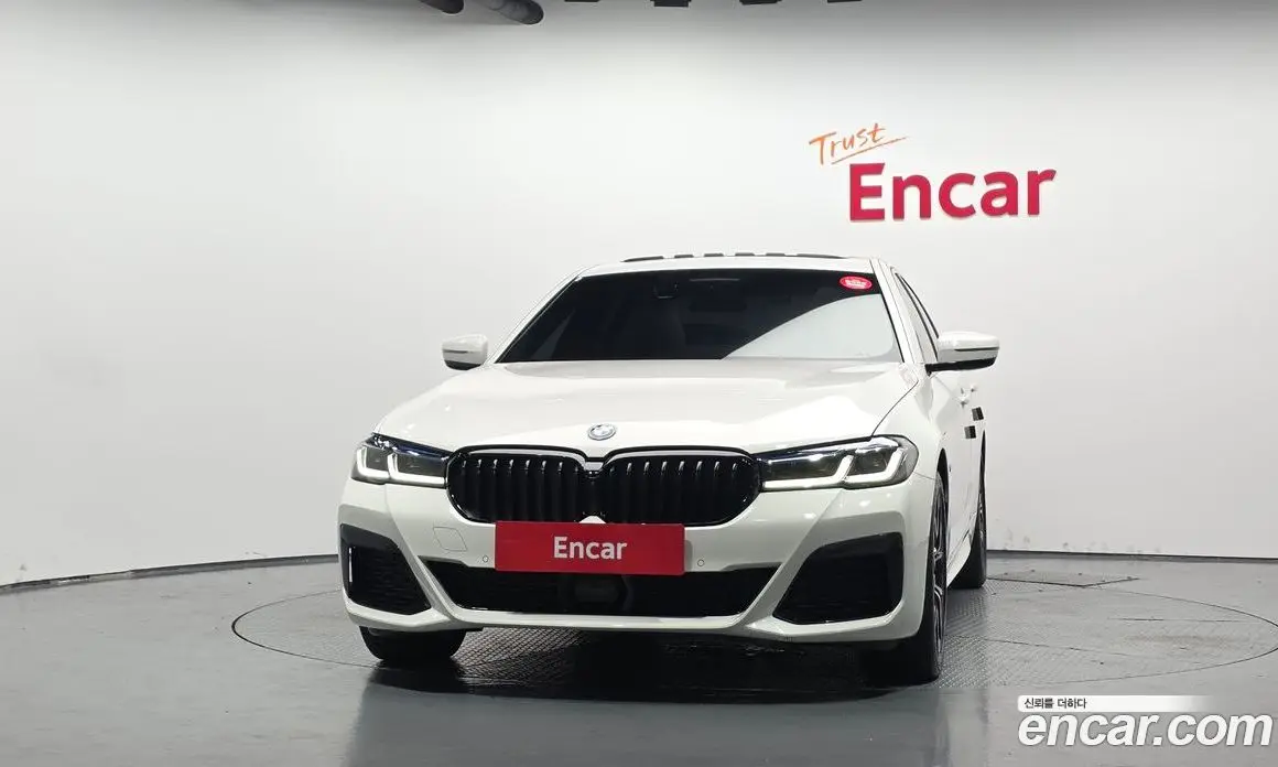 BMW 5 серия 2022 2.0 автомат (гидро), фото 3
