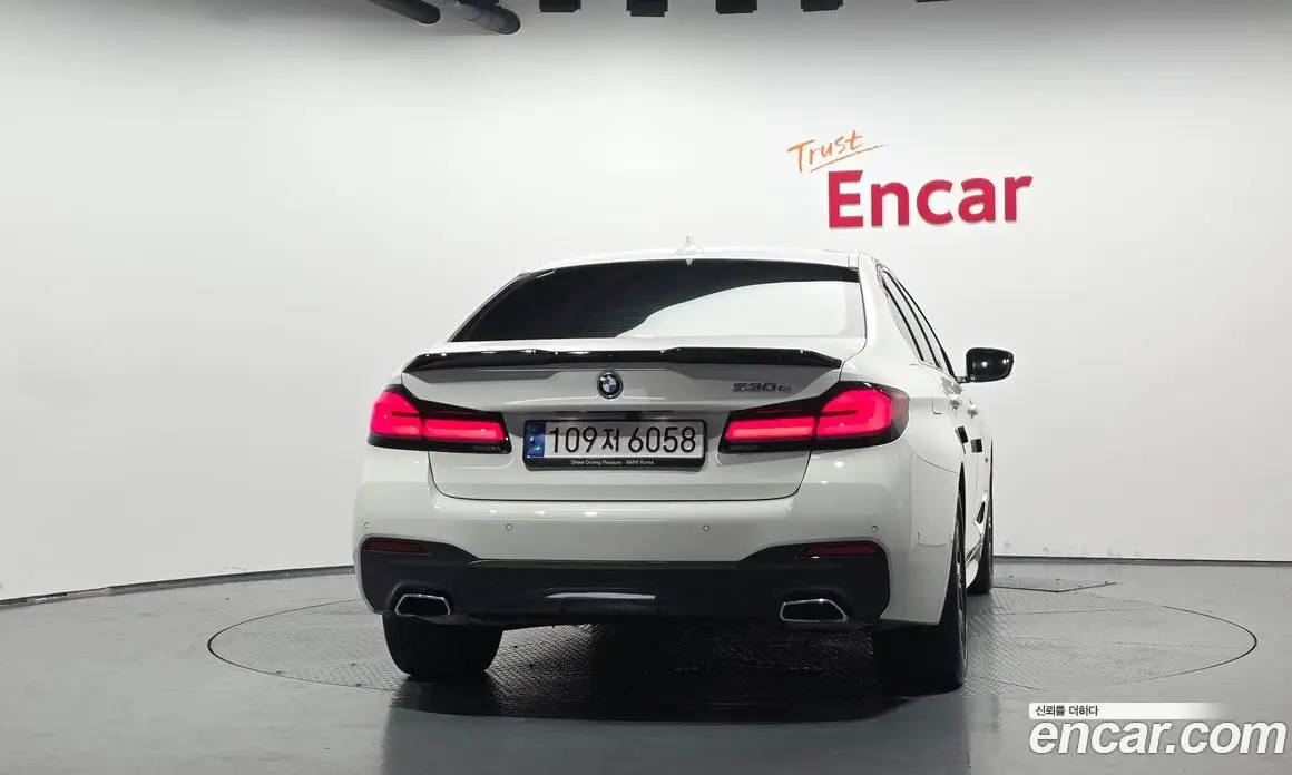 BMW 5 серия 2022 2.0 автомат (гидро), фото 4