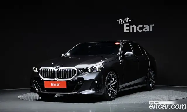 BMW 5 серия, 2023, 39 894 км