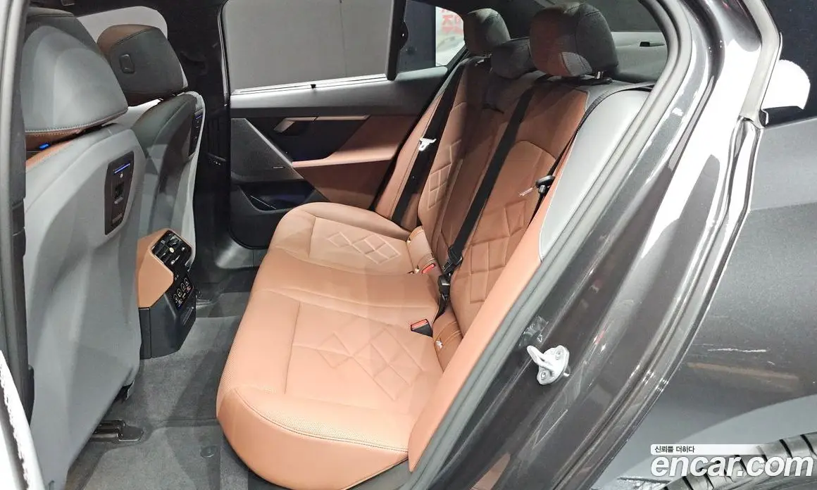 BMW 5 серия 2023 2.0 автомат (гидро), фото 16 BMW 5 серия 2023 2.0 автомат (гидро), фото 16