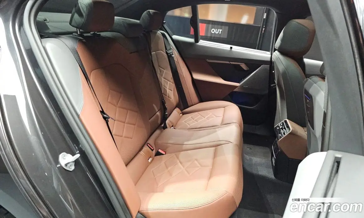 BMW 5 серия 2023 2.0 автомат (гидро), фото 17 BMW 5 серия 2023 2.0 автомат (гидро), фото 17