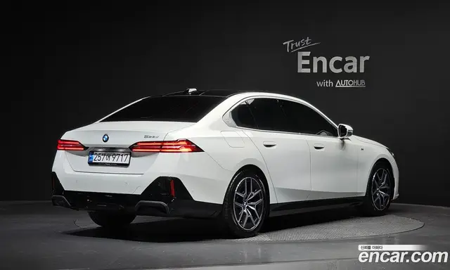 BMW 5 серия 2024 2.0 автомат (гидро), миниатюра 2