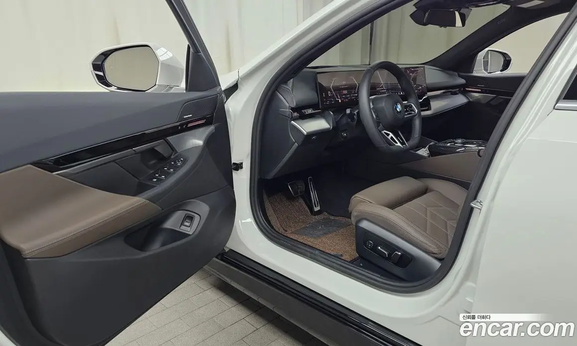 BMW 5 серия 2024 2.0 автомат (гидро), фото 13
