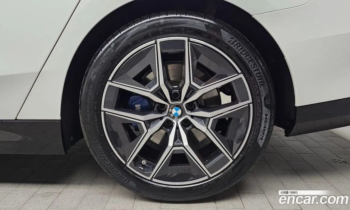 BMW 5 серия 2024 2.0 автомат (гидро), фото 7