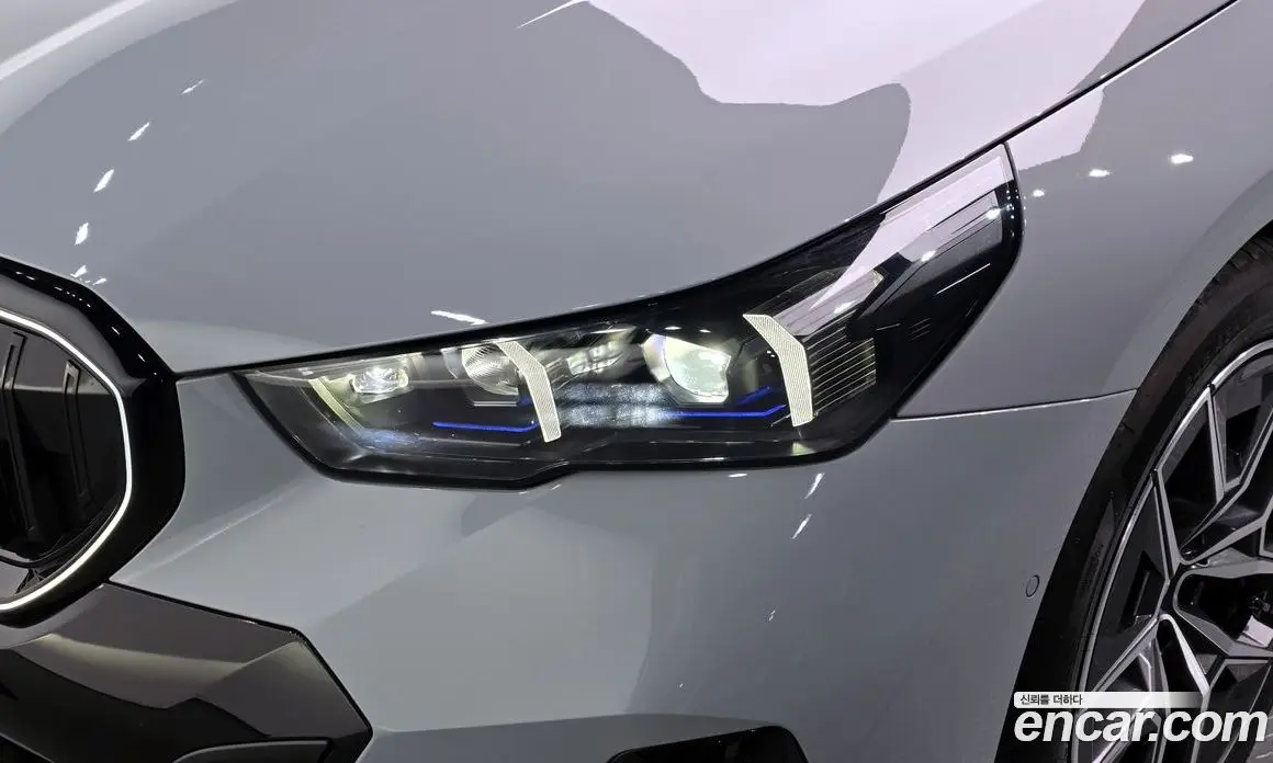 BMW 5 серия 2025 2.0 автомат (гидро), фото 7