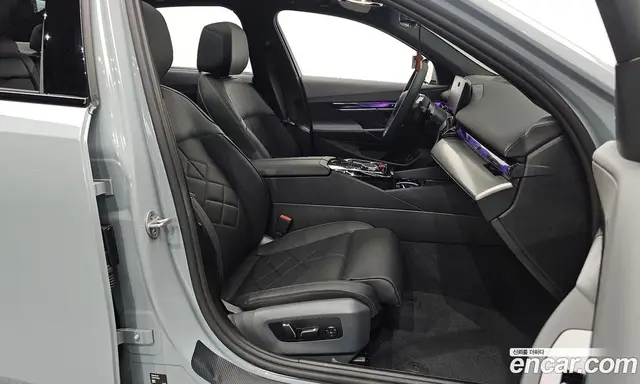 BMW 5 серия 2025 2.0 автомат (гидро), миниатюра 12